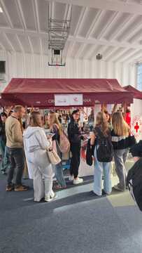Predstavitev na festivalu KRASna priložnost; Vir: Občina Sežana